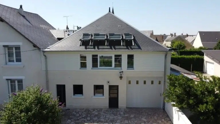 exterieur maison fenetres de toit